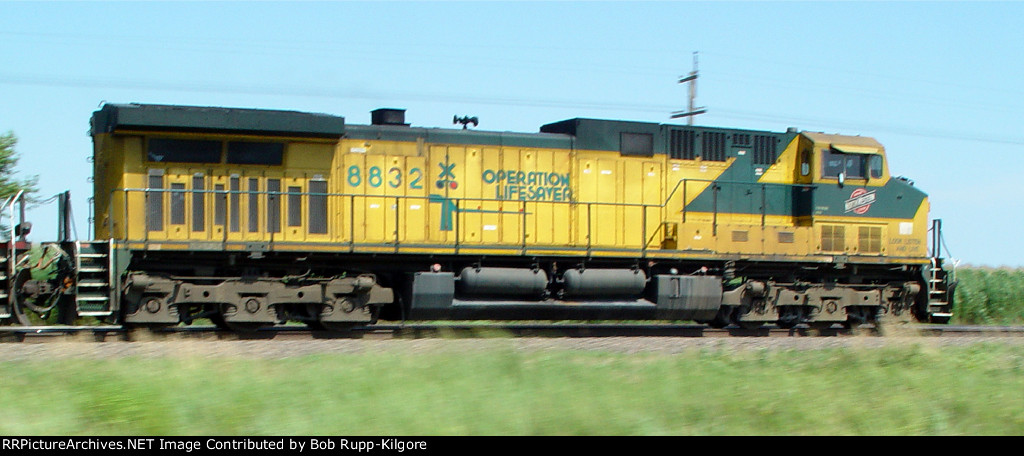 CNW 8832